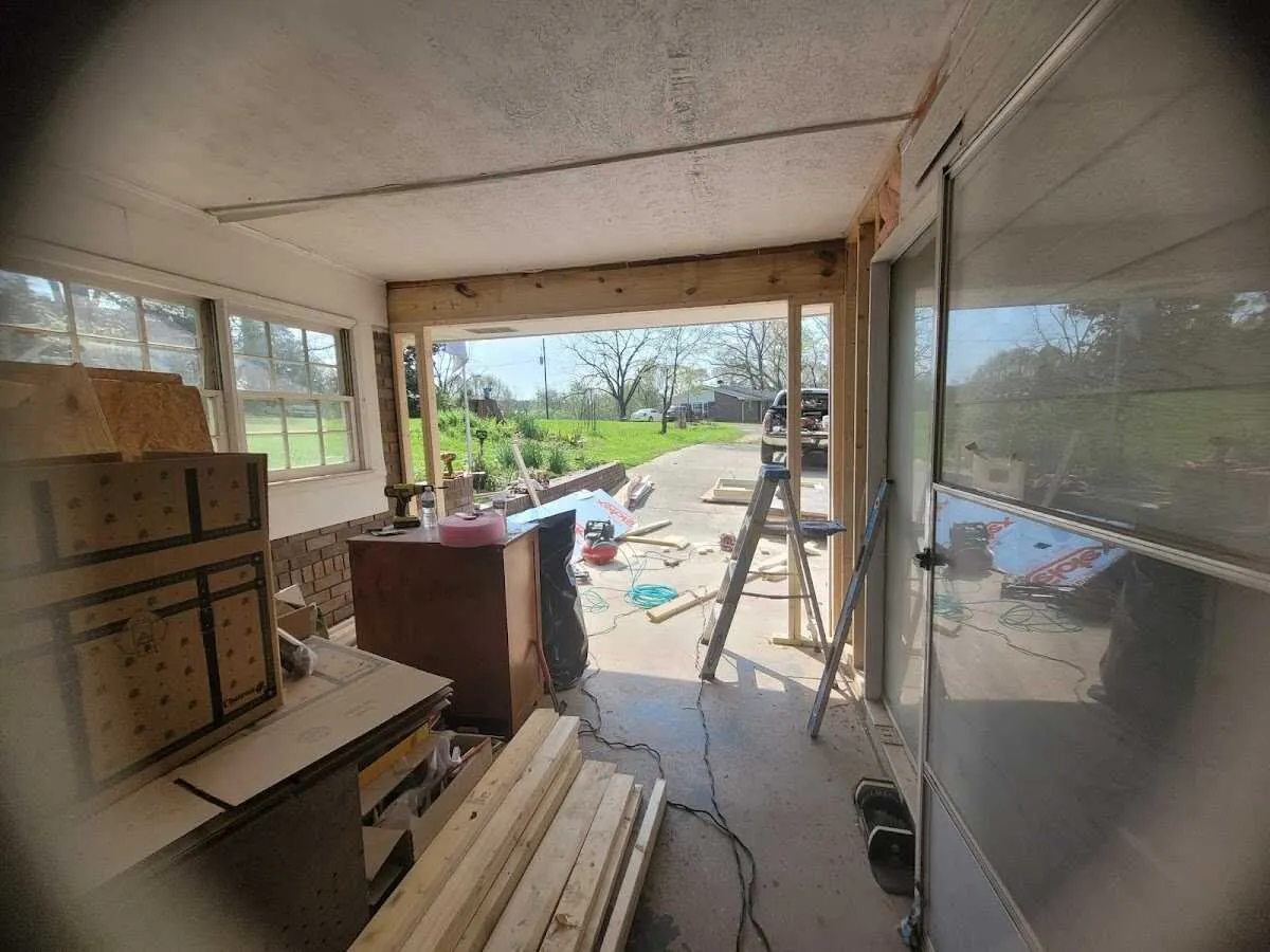 Air movers and dehumidifier for Drying & Dehumidification in Green Bay